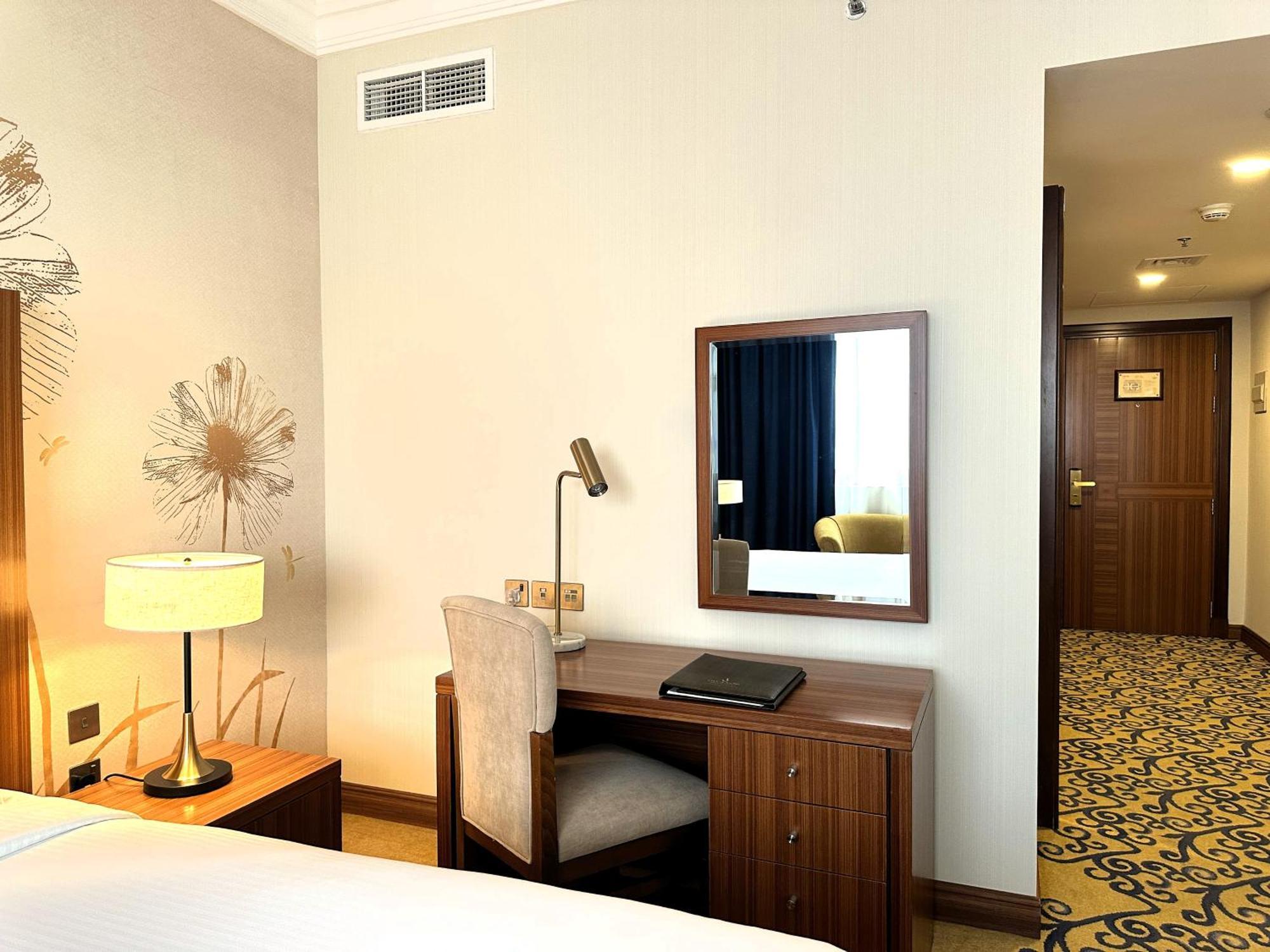 Hotel Seasons Al Hamra Abu Dhabi