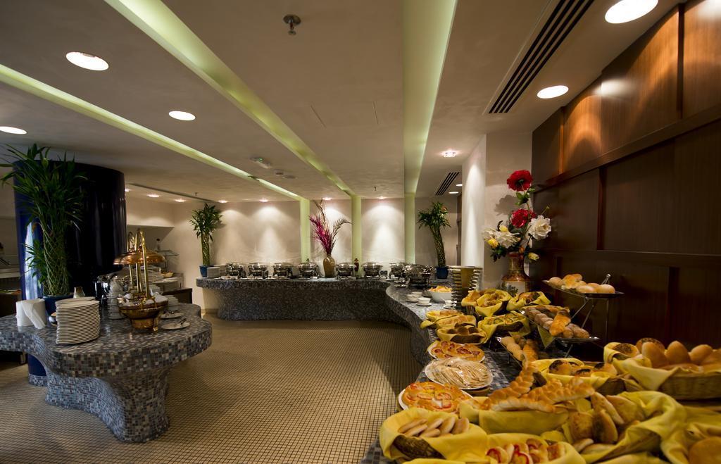 Seasons Al Hamra Abu Dhabi