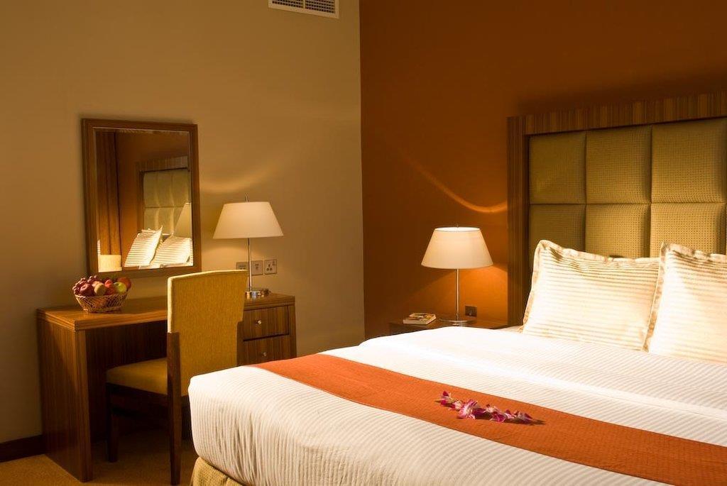 Seasons Al Hamra Hotel 4*