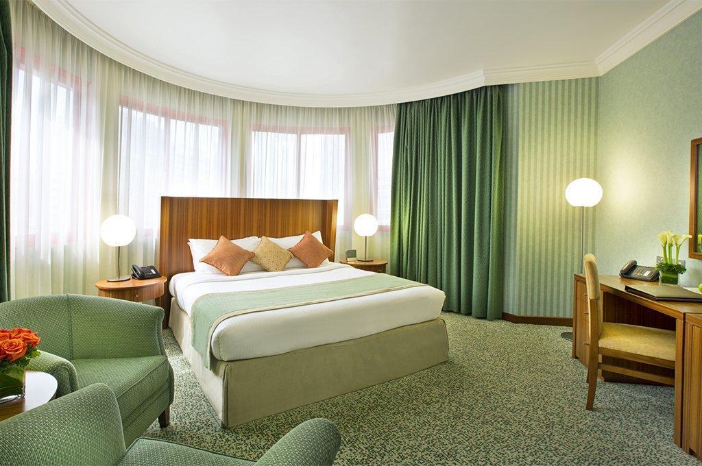 Seasons Al Hamra 4*